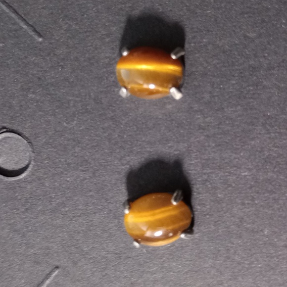 Sterling Silver Tiger's Eye Stud Earrings - Picture 12 of 12